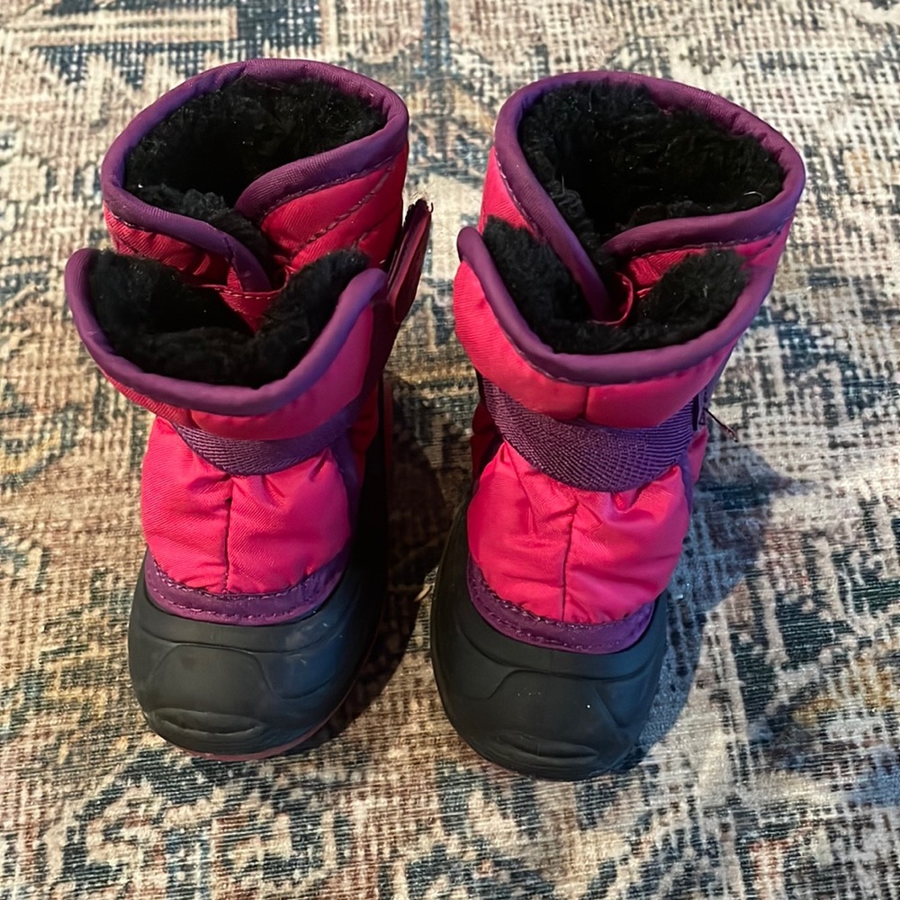 Kamik Toddler Snow Boots. Size 5
